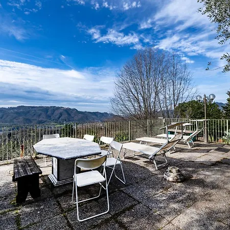 Casa Giovanni - Relax Among Greenery - Happy Appartement Camaiore